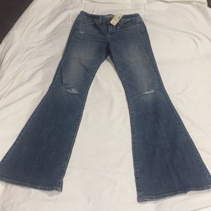 American Eagle high rise flare jeans NWT sz. 0